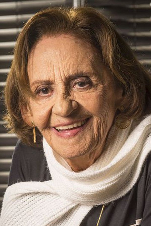 Laura Cardoso's headshot