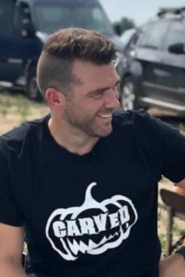 Justin Harding's headshot