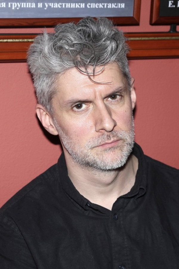 Oleg Dolin's headshot