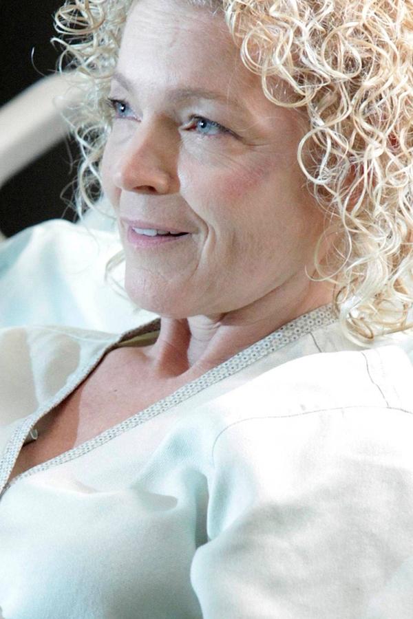 M.D. " tvg-logo="https://image.tmdb.org/t/p/w600_and_h900_bestv2/x562o9GUYo9sFCKTY6E5WUXZjH7.jpg" group-title="HBO",House, M.D.