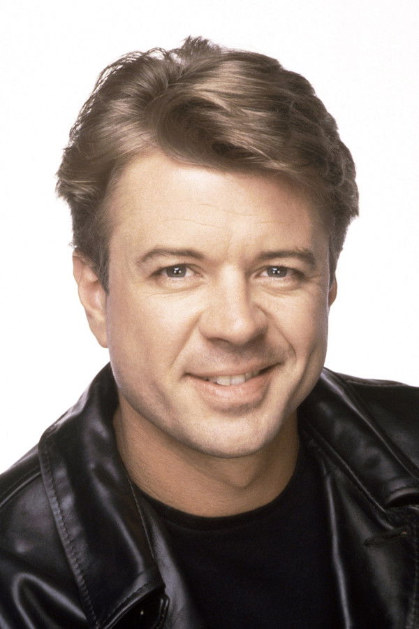 Shawn Thompson's headshot