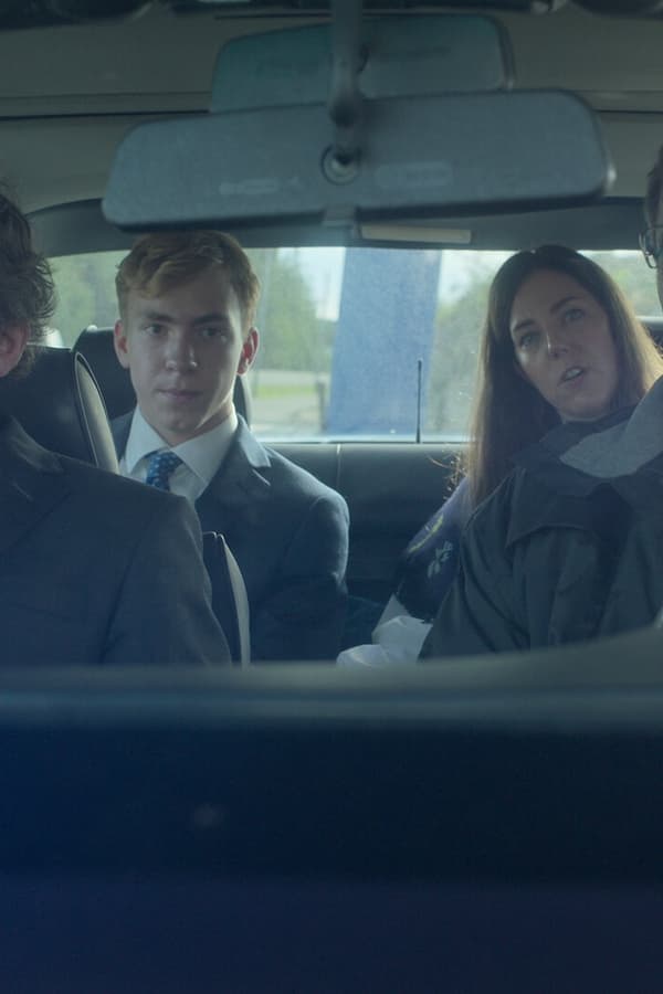 Billionaire Island – S01E01 – Acquisizione ostile
