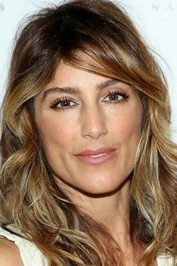 Jennifer Esposito's headshot
