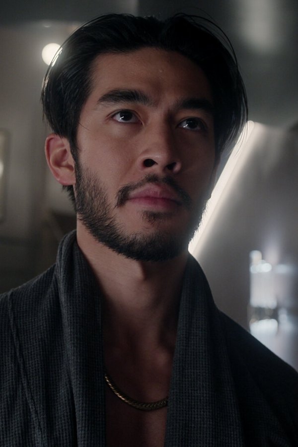 The Brothers Sun – S01E01 – Episodio 1
