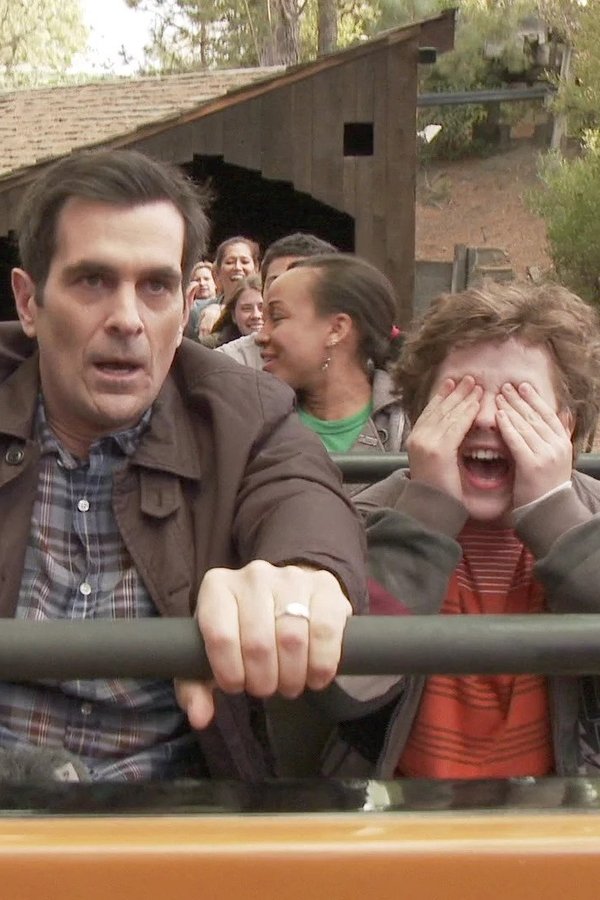 Modern Family – S03E22 – Disneyland