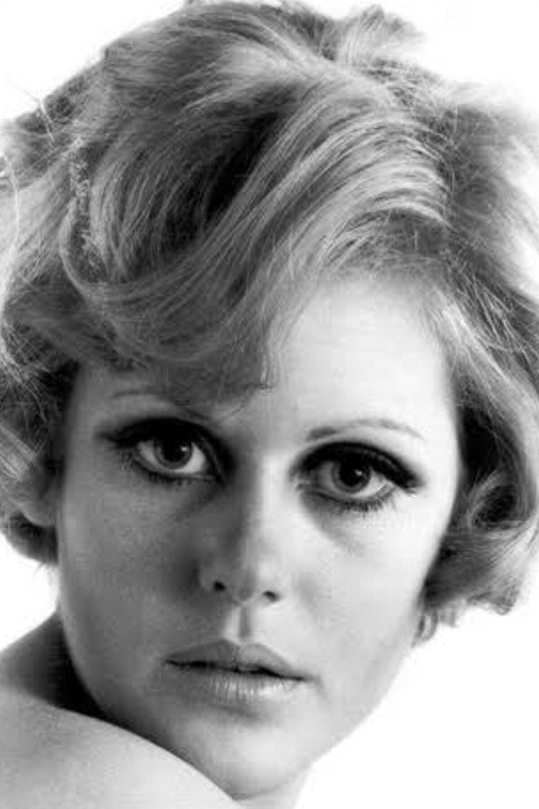 Pam Rose's headshot