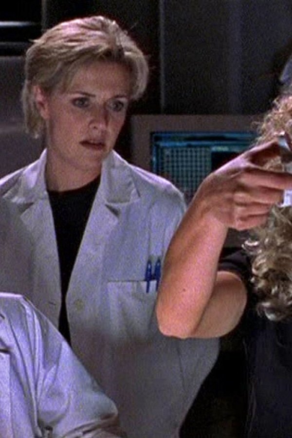 Stargate SG-1 – S03E11 – Passato e Presente
