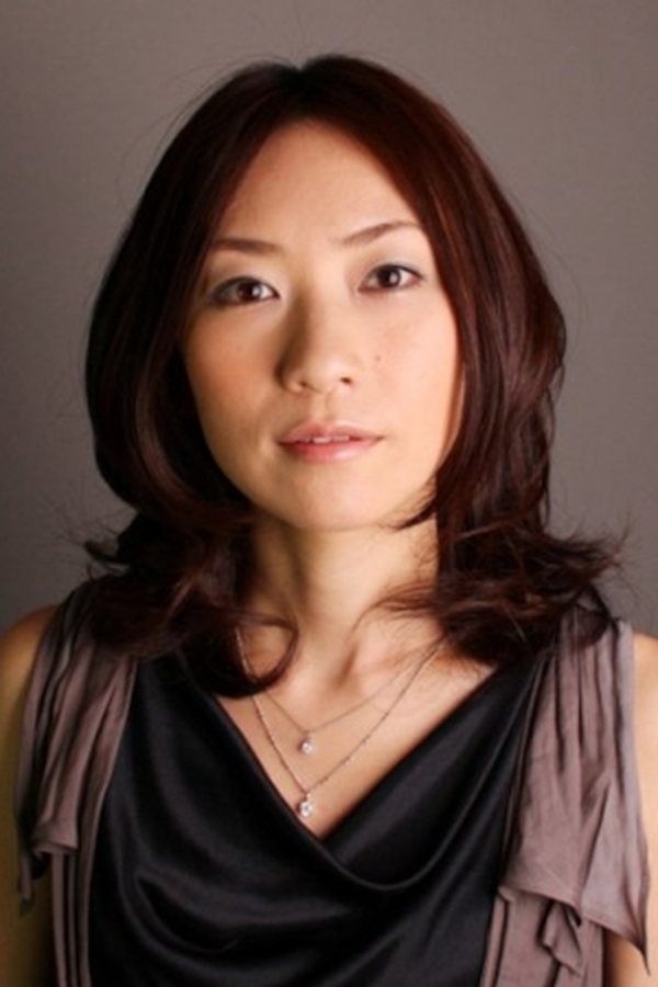 Suara's headshot