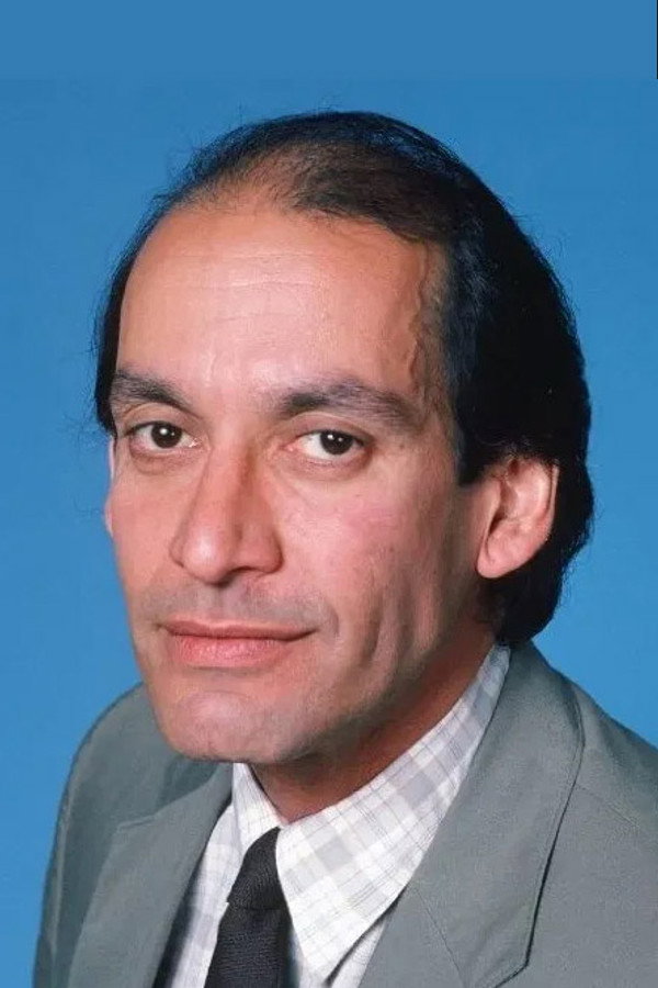 Gregory Sierra's headshot