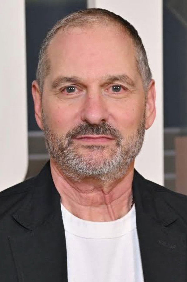 Scott Frank's headshot