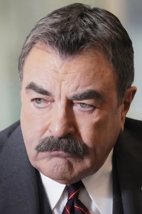 Blue Bloods – S10E03 – Fratelli e sorelle