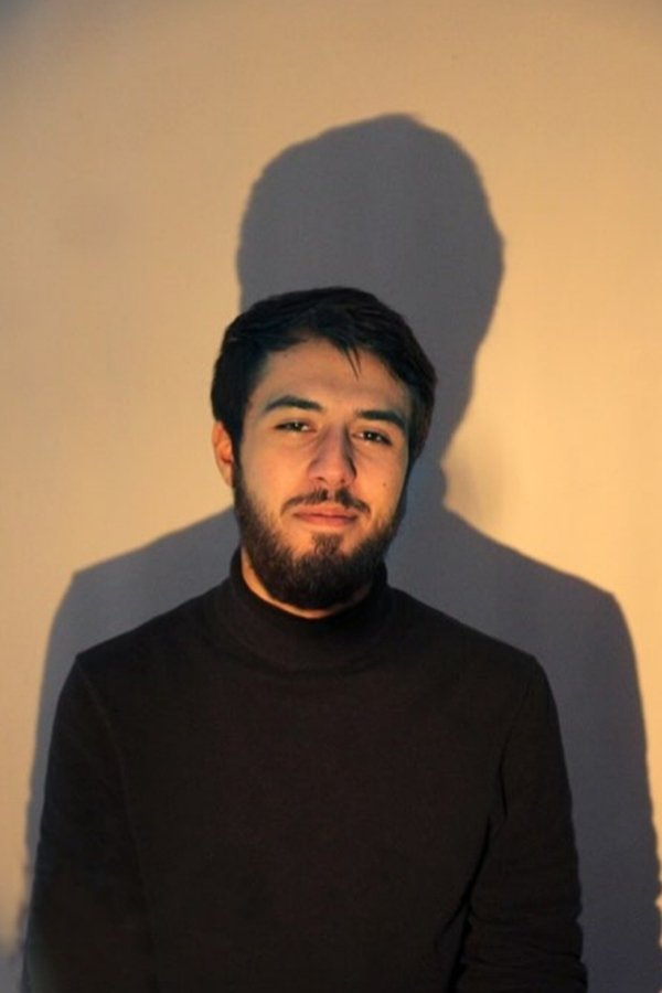 Aram Khachatryan's headshot