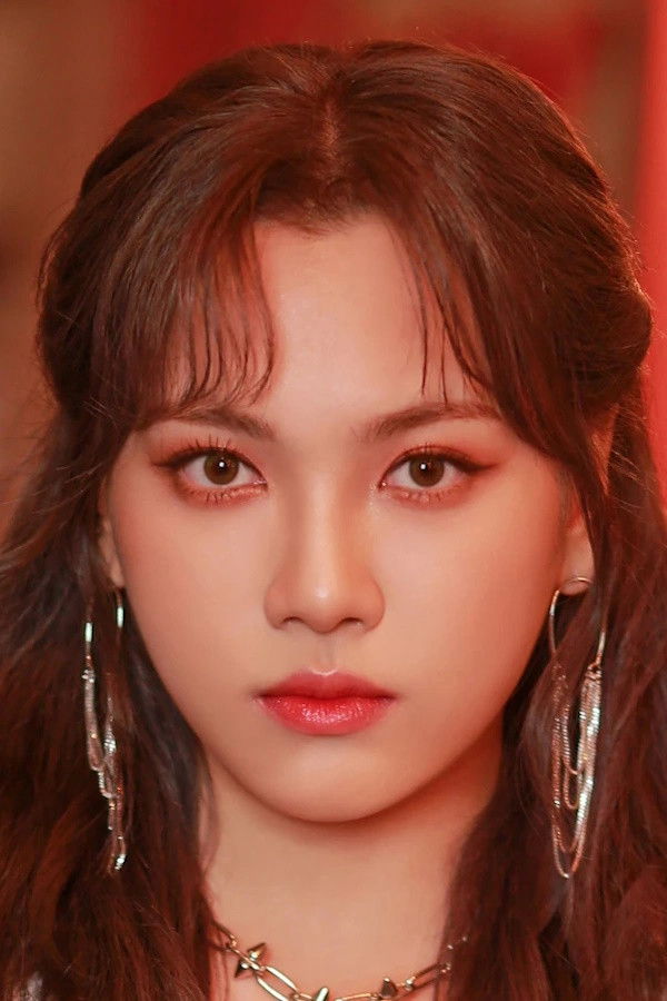 Lee Seo-young's headshot