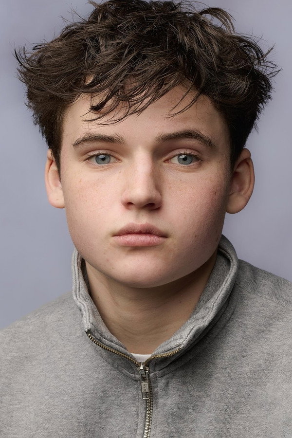 Benjamin Evan Ainsworth's headshot