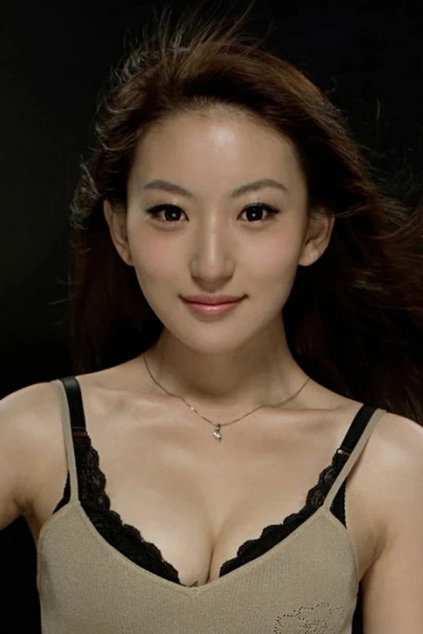 Li Wanyi's headshot