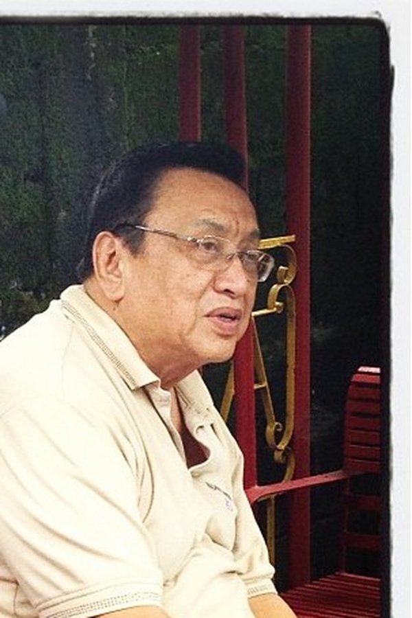 Roldan Aquino's headshot