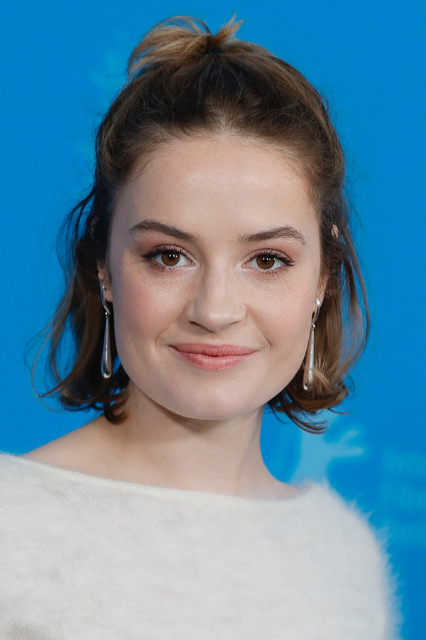 Ella Øverbye's headshot