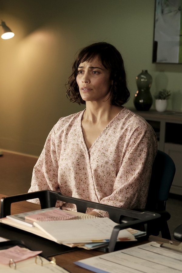 Somewhere Between – S01E08 – Il carattere è il destino