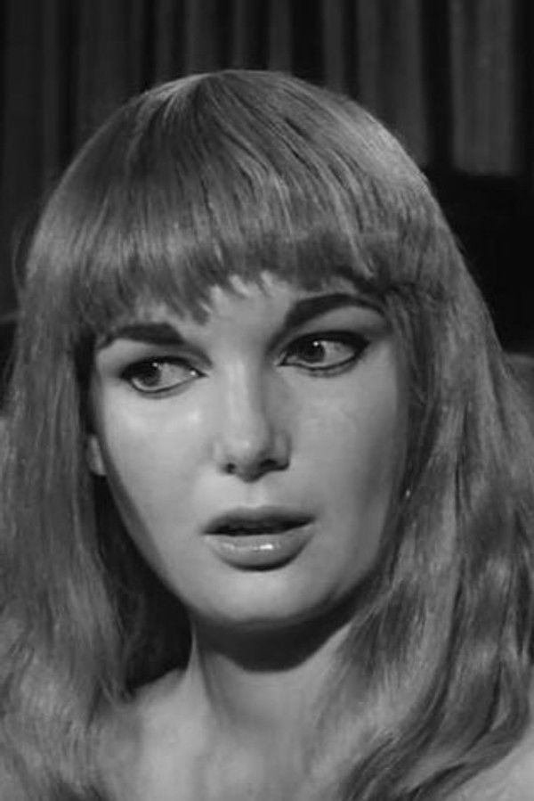 Lacey Kelly's headshot