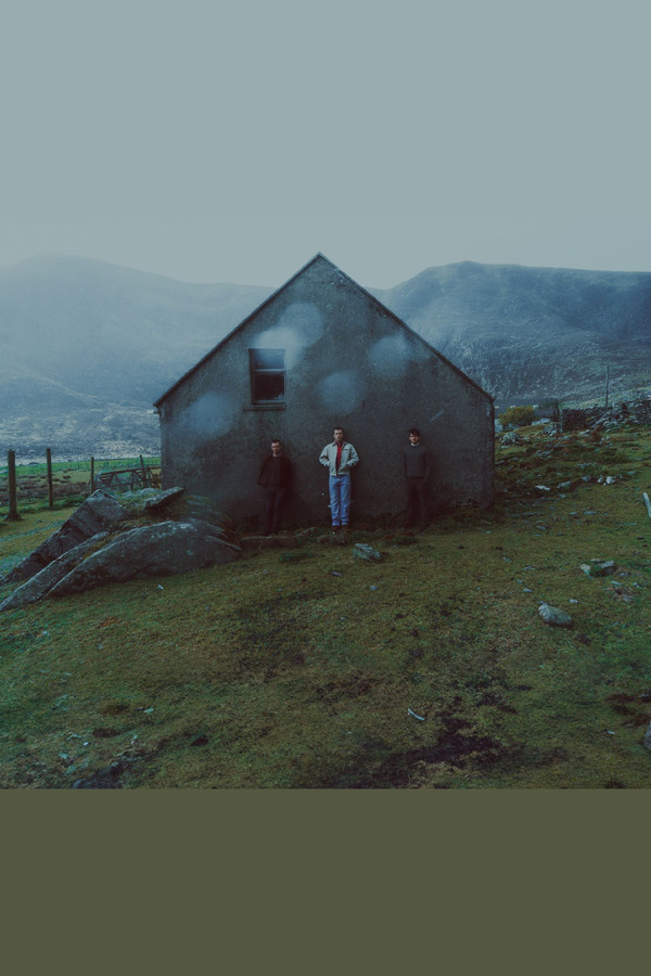 Kingfishr – Halcyon Live From The Farm