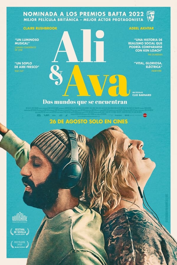 Por diferentes razones, Ali y Ava se sienten solos. Se conocen a través de Sofía, la hija de los inquilinos eslovacos de Ali a quien Ava cuida. A partir de ahí y durante un mes lunar, una conexión profunda comienza a crecer entre ellos, a pesar de las secuelas de la relación anterior de Ava y la confusión emocional de Ali; y todo ello alimentado por la pasión de ambos por la música.