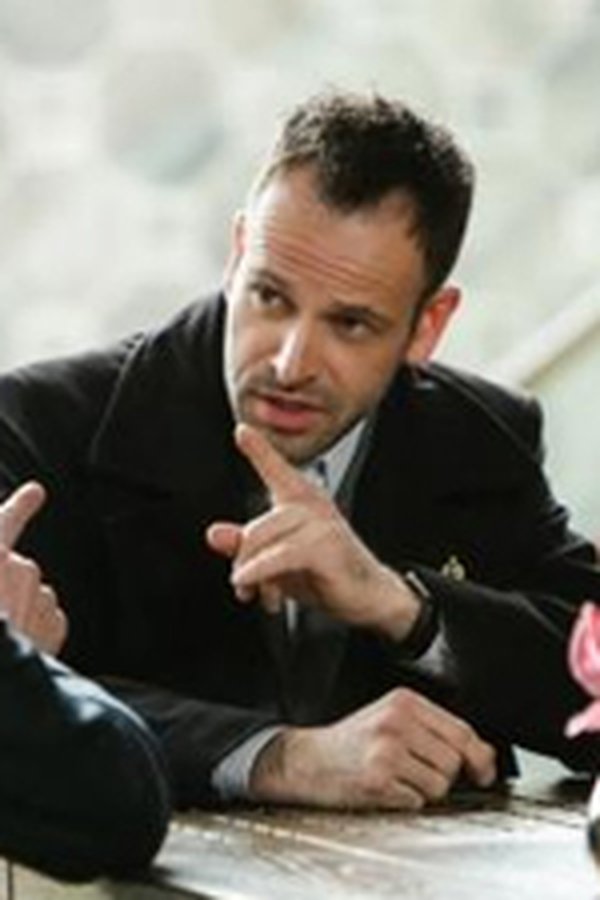 Elementary – S02E21 – Violazione della privacy