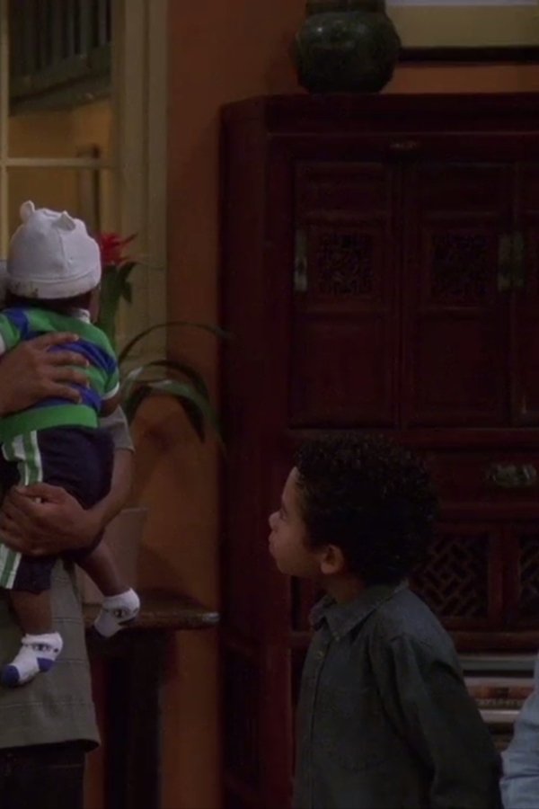 Tutto in famiglia – S05E05 – Episodio 5