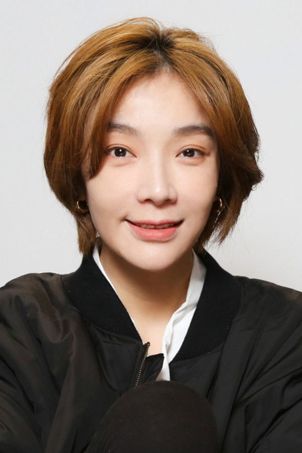 Janel Tsai's headshot