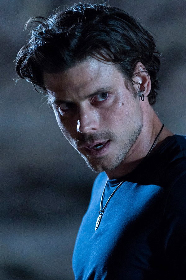 Midnight, Texas - Bölüm 1