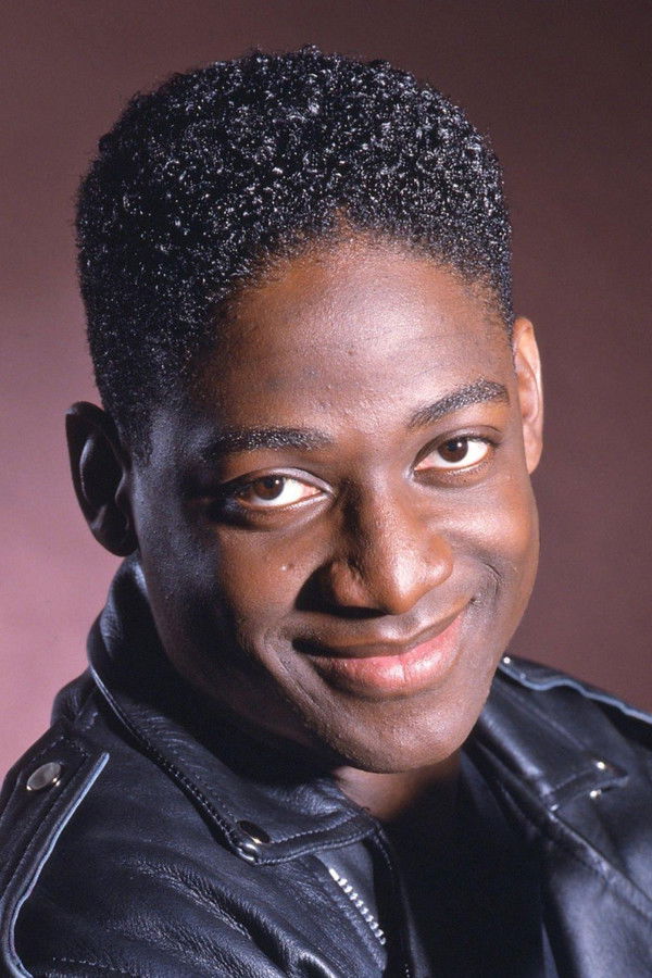 Trey Lorenz's headshot