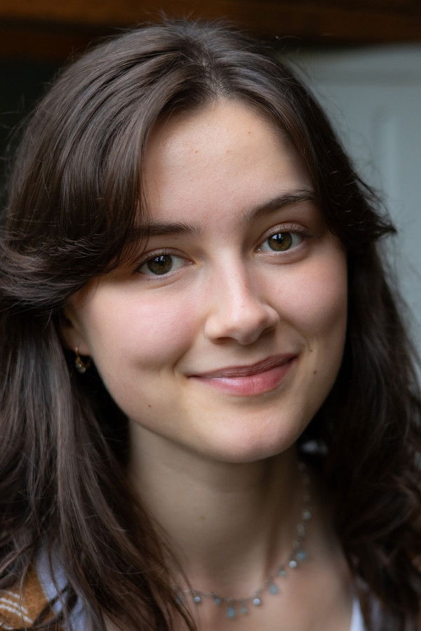 Claire Teske's headshot