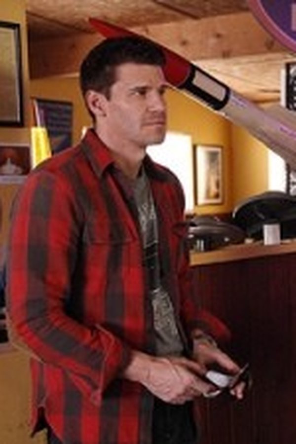 Bones – S05E11 – Alieni di flanella