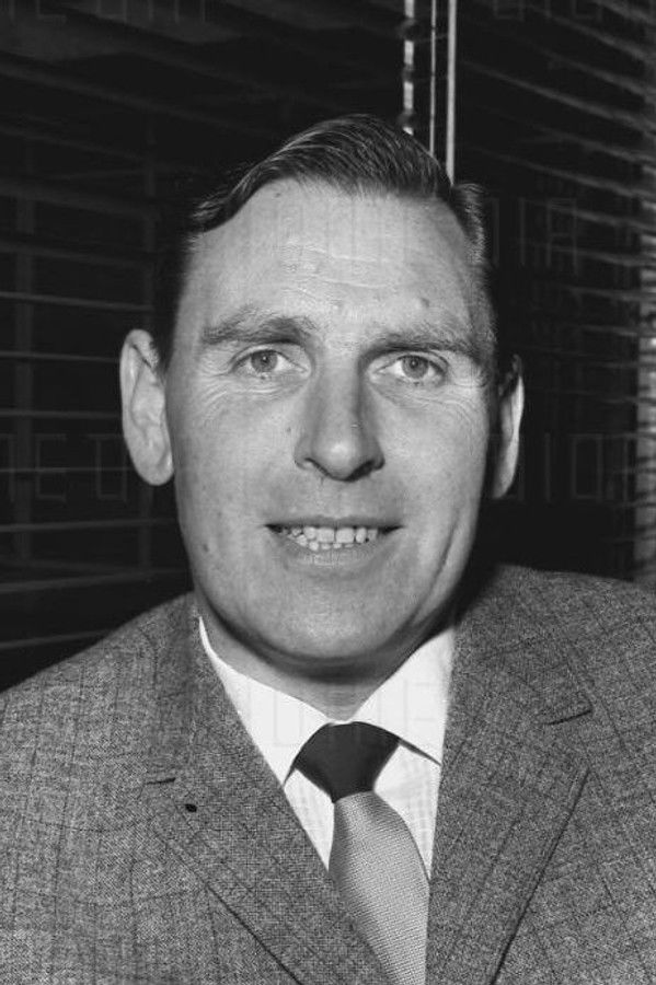 Kenneth Wolstenholme's headshot