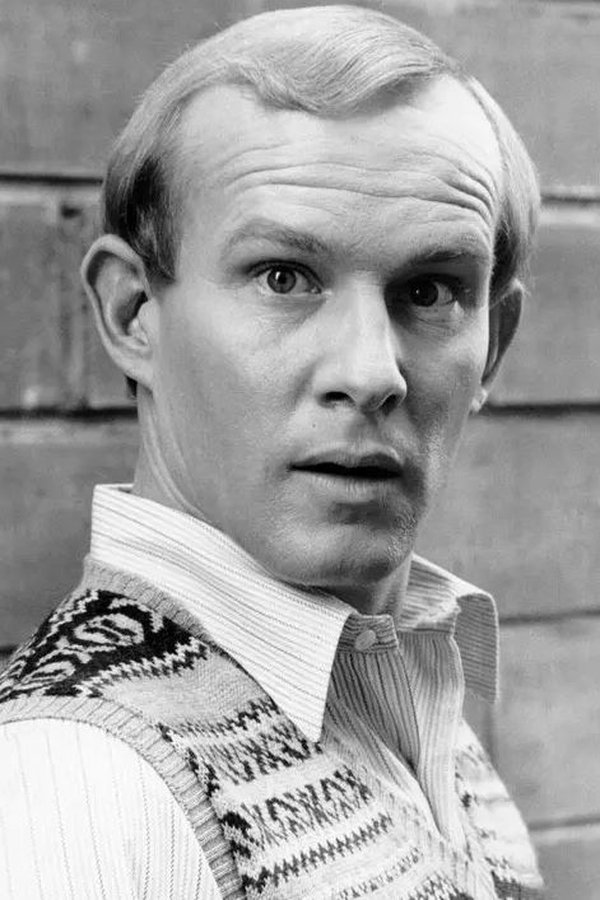 Tom Smothers's headshot