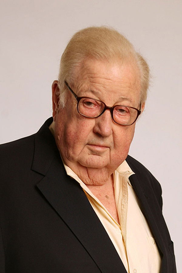 Robert Drew's headshot