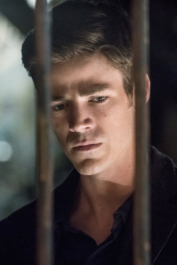 Flash - Saison 3 Episode 1