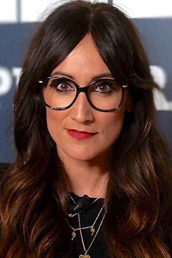 Ana Morgade's headshot