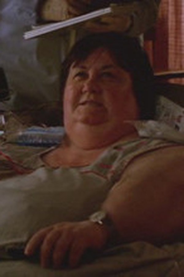 Nip/Tuck – S03E01 – Momma Boone