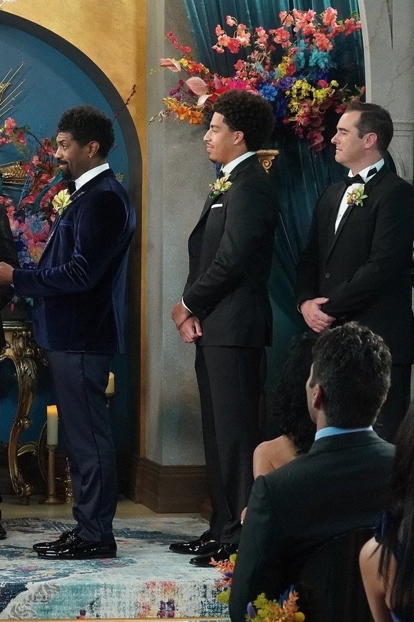Black-ish – S08E08 – Il matrimonio del mio amico collega