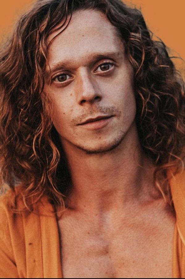 Alexandr Maloy's headshot