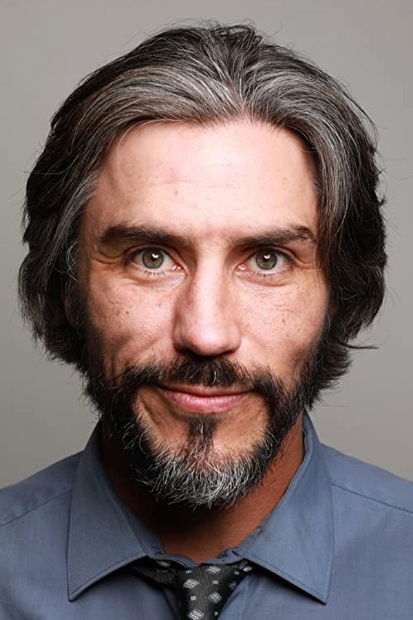 Paul London's headshot