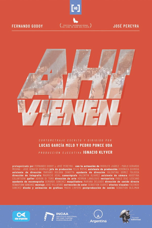 Ahí vienen poster