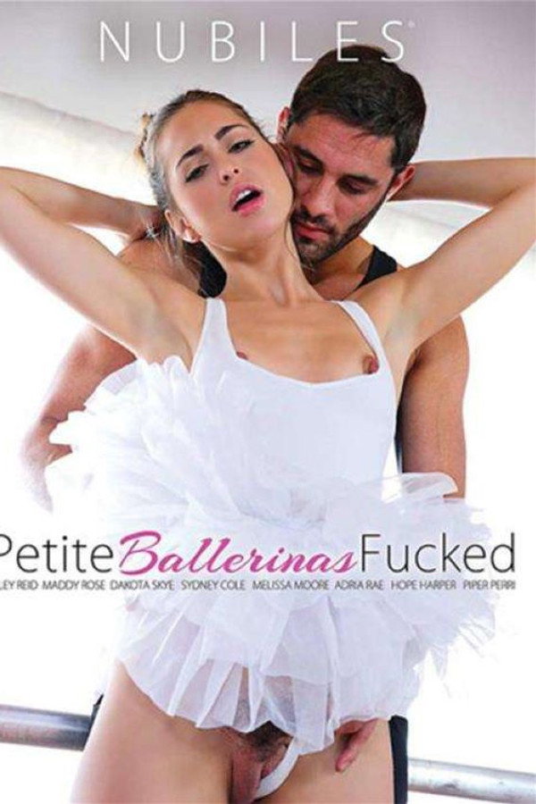 Petite Ballerinas Fucked 海报