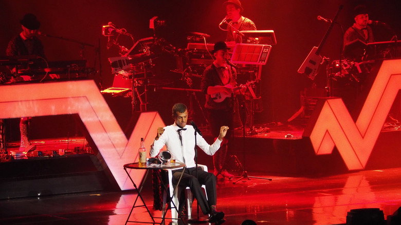 Stromae: Racine carrée Live backdrop 6