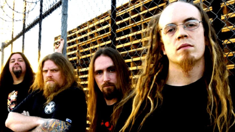 Strapping Young Lad: 1994-2006, Chaos Years backdrop 1