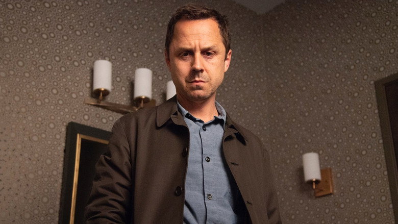 Sneaky Pete backdrop 9