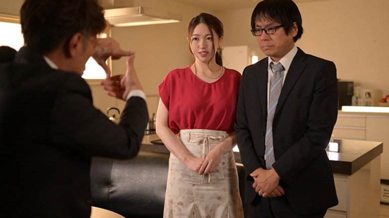 Nude Model NTR: Shocking Footage of a Wife's Affair & Descent into Shame with Her Husband's Boss - Sayuri Hayama backdrop 1