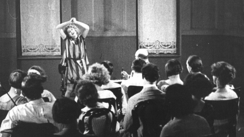 A Kiss from Mary Pickford backdrop 8