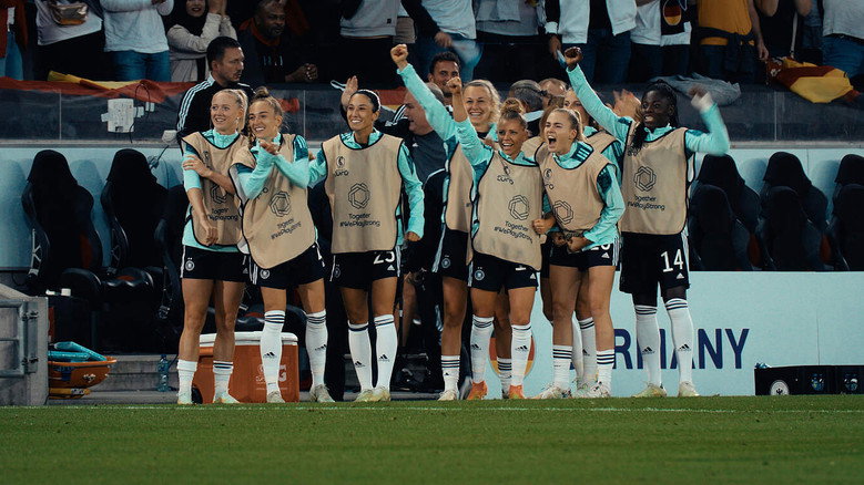 Born For This - Mehr als Fussball backdrop 6