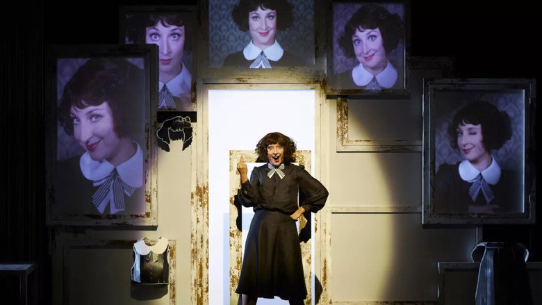 Music-Hall Colette backdrop 1